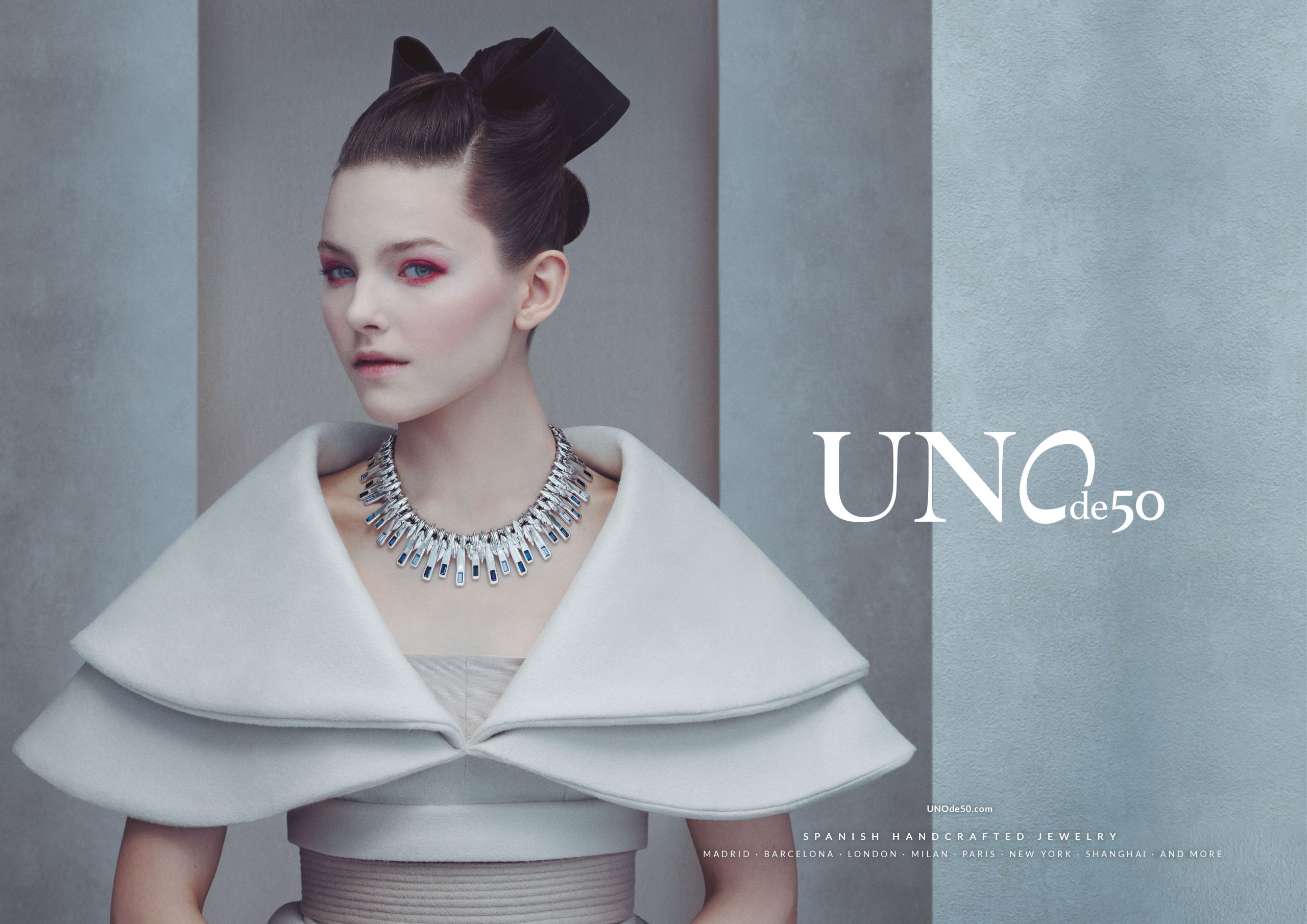 UNOde50 Asia - Campaña publicitaria realizada por Enri Mür Studio, con las fotografías de Richard Ramos.